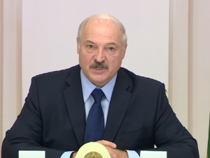 Paradne! Jak Łukaszenka „rozwiązuje” problem blokady lotniczej? „Powiedziałem Putinowi...”