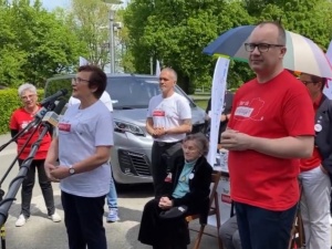 W czasie Tour de Konstytucja w Dobczycach mówiono dzieciom o aborcji i Trybunale Stanu dla prezydenta