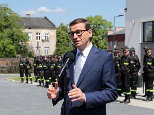 Premier Morawiecki: w kościołach od przyszłego tygodnia więcej wiernych. „Wypełniona połowa miejsc”