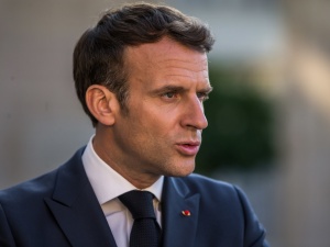 Macron zapowiada wojnę z „plagą antysemityzmu”