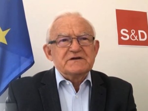 [video] Mentalnie jest przybudówką PiS. Miller gromi Lewicę za ataki na Tuska