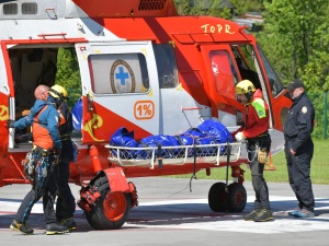 Tragedia w Tatrach. Turysta pośliznął się na płacie śniegu i spadł ok. 400 metrów