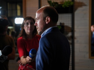 Zaskakujący wniosek Budki. Infantylizm i desperacja