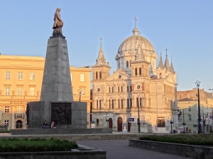Wagina i zdjęcie Kaczyńskiego. Skandaliczne prace na łódzkiej wystawie, jest komentarz ministerstwa