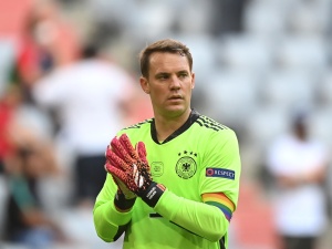 UEFA podjęła decyzję ws. tęczowej opaski kapitańskiej bramkarza reprezentacji Niemiec
