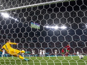 Zasada podwójnego gola na wyjeździe zostanie zniesiona? Jest decyzja UEFA