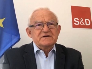 „Nie kibicuję polskiemu rządowi”. Miller zapytany o spór z Izraelem