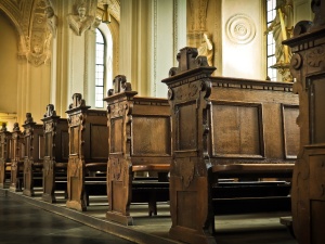 Bp Kiernikowski złożył rezygnację. W tle postępowanie ws. nadużyć seksualnych