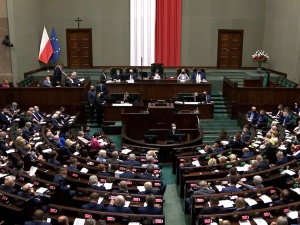 Sondaż: PiS na czele, dobry wynik Konfederacji i niska frekwencja