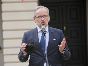Co z płatnością za szczepienia? Jest deklaracja ministra Niedzielskiego