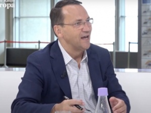 Sikorski: Prawica nie przyjmuje do wiadomości, że Niemcy stracili na naszą rzecz 20 proc. swojego terytorium