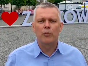 [WIDEO] Siemoniak zaprasza do Dolnego Śląska w nietypowy sposób. „Miasto wolne od PiS”. To nie dyskryminuje?