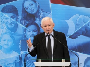 Kaczyński powinien odejść z rządu? Zobacz co myślą wyborcy