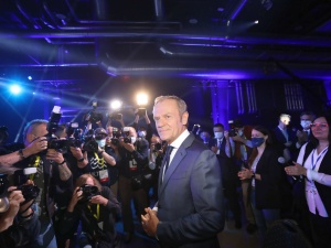 Donald Tusk znowu pokieruje Platformą. Donaldzie, w Twoje ręce