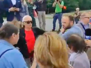 [WIDEO] Szarpanina podczas wizyty Donalda Tuska w Szczecinie. „Doszło do ataku na dziennikarza”