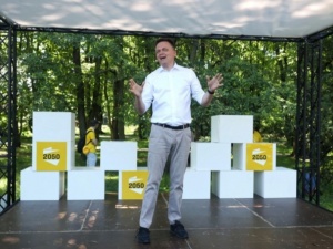 Hołownia o Tusku: Nie dzwoni, nie pisze. Nie narzucam się