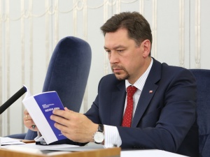 Senator PiS rezygnuje ze stanowiska w proteście przeciwko nepotyzmowi w partii. „Sobolewski to twarz…”