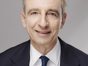 Zdumiałby się Pan. Bartoszewski pojechał naczelnemu Newsweeka