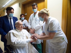 Papież Franciszek opuścił klinikę Gemeli. Nowe informacje o stanie zdrowia Ojca Świętego