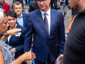 Wojna w Lewicy. Czarzasty zawiesił kolejnych posłów