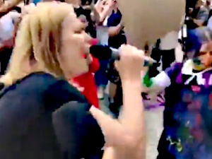 [VIDEO 18+] Panie Czarnek, ty troglodyto, ty bulwo cuchnąca kruchtą. Eksplozja nienawiści na demonstracji przez MEiN