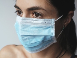 Coraz więcej pasażerów odmawia noszenia maseczki. 3509 zgłoszeń o niezdyscyplinowanych...