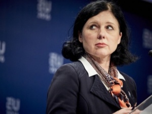 Viera Jourova jednoznacznie o związku między polskim sądownictwem a Krajowym Planem Odbudowy. Silny system kontroli i audytu