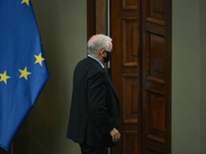 Prezesa PiS czeka poważna operacja. „To wyłączyłoby go z politycznej aktywności”