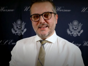 Amerykański dyplomata: Bezpieczeństwo energetyczne Polski to priorytet w relacjach PL-USA. Internauci odpowiadają