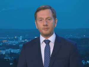 Zaniechać prób wychowawczych. Premier Saksonii apeluje o powstrzymanie konfliktu z Warszawą i Budapesztem