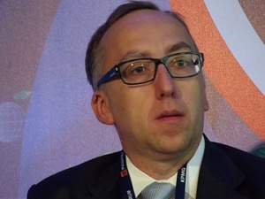Były współpracownik Balcerowicza uderzył w ministra, ale... pomylił szkoły. Będzie proces?