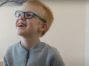 [VIDEO] Lekarka groziła, że jeśli nie zostanie abortowany, nie będzie go ratować. Dziś uwielbia opowiadać żarty