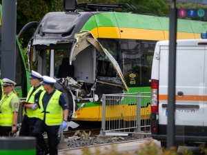 Zderzenie tramwajów w Poznaniu. Wielu rannych, na miejscu śmigłowiec LPR