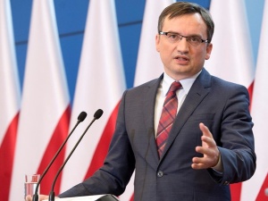 To działania sprzeczne z prawem i konstytucją. Mocna reakcja Zbigniewa Ziobry na zarządzenie I prezes SN
