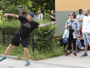 32-latek zmarł po interwencji policji. Zamieszki pod komisariatem policji