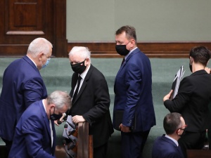 Nocne spotkanie ludzi Kaczyńskiego bez udziału Morawieckiego?