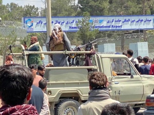 Afganistan: Amerykanie wysyłają dodatkowe siły do ochrony lotniska w Kabulu