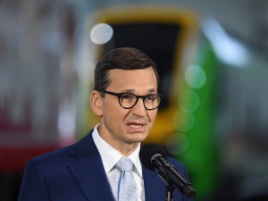 Rozwiązaniem nie jest wpuszczenie.... Mocne słowa premiera ws. migrantów koczujących przy granicy z Polską