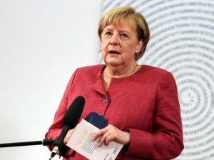 Rocznica otrucia Nawalnego. Merkel leci do Moskwy
