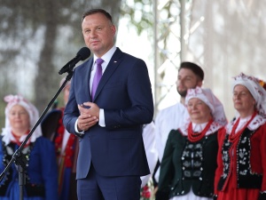 Zmarła Karolina Kaczorowska. Prezydent: Była niezwykle miłą i życzliwą ludziom Pierwszą Damą 