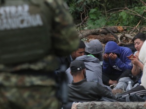 Podjeżdżają po nich jacyś ludzie samochodami na niemieckich numerach. Mieszkańcy pogranicza o imigrantach