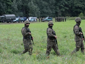 Koczowisko na granicy polsko-białoruskiej. Jest stanowisko Episkopatu ws. migrantów