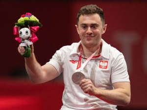 Paraolimpiada w Tokio. Kolejny medal dla Polaków! Adrian Castro ze srebrem w szermierce