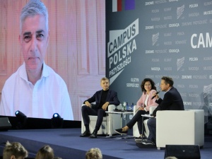 [VIDEO] Teraz władza atakuje Rafała, potem przyjdzie po was. Burmistrz Londynu Sadiq Khan straszy na Campusie Polska