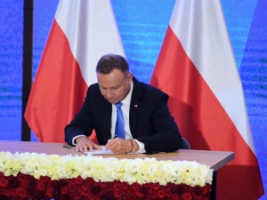 Prezydent podpisał specustawę o pozyskaniu gruntów leśnych pod inwestycje