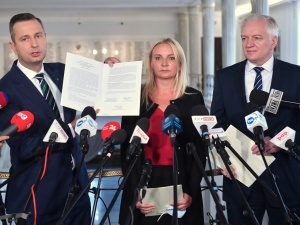 Jarosław Gowin, prezes PSL i posłanka Ścigaj podpisali deklarację współpracy w sprawie samorządu