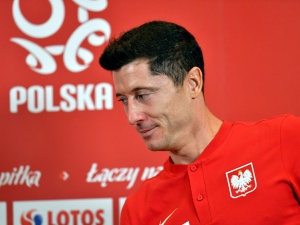 Lewandowski w tęczowej opasce na ramieniu? Jest komentarz piłkarza