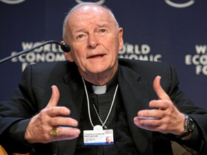 USA: Oskarżony o napaść seksualną były kardynał McCarrick stanął przed sądem. Nie przyznał się do winy