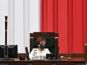 Kłamliwe doniesienia (...) ordynarny fejk. Elżbieta Witek nie przebiera w słowach po publikacji Faktu na swój temat