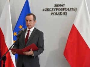 „Realizuje postulat piłowania katolików”. Marszałek Senatu odwołał wystawę o kard. Stefanie Wyszyńskim?